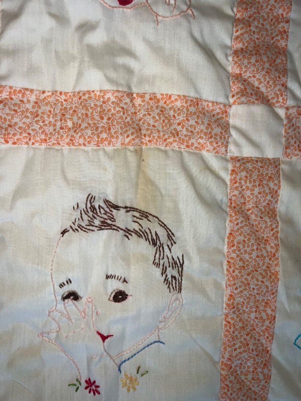 Vintage Handmade Baby Quilt Embroidered Baby Faces Orange Floral Border Unique - Picture 9 of 15